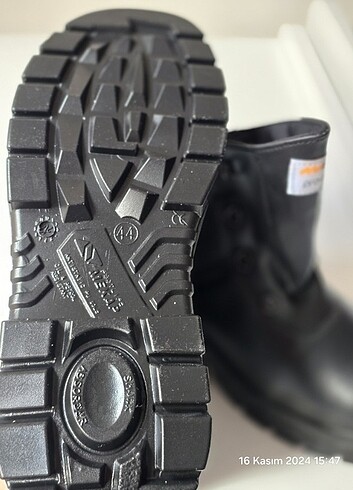 Deri Erkek Bot - Görsel 10