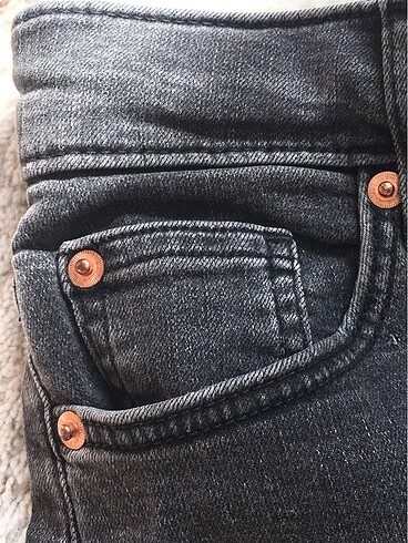38 Beden gri Renk H&M Gri Skinny Pantolon