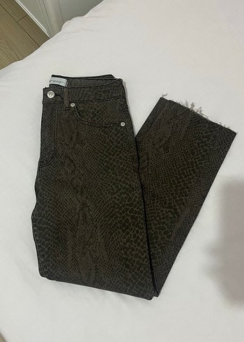 Zara Zara Yılan Desenli Jean
