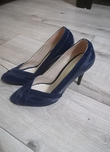 40 Beden lacivert Renk 40 numara lacivert stiletto 