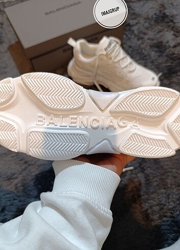 36 Beden Balenciaga Triple S white 