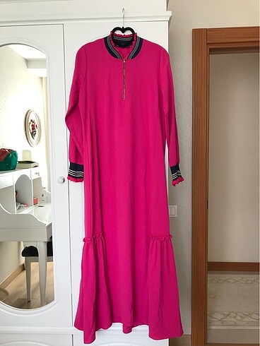 Pembe uzun kollu elbise