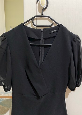 V Yaka Kemerli Siyah Midi Elbise - Görsel 3