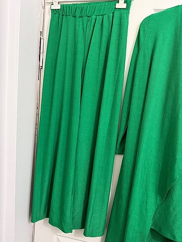 Üçlü pantolonlu takım - Görsel 3