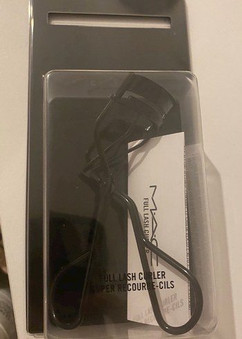 MAC Siyah Kirpik Kıvırıcı - Görsel 3