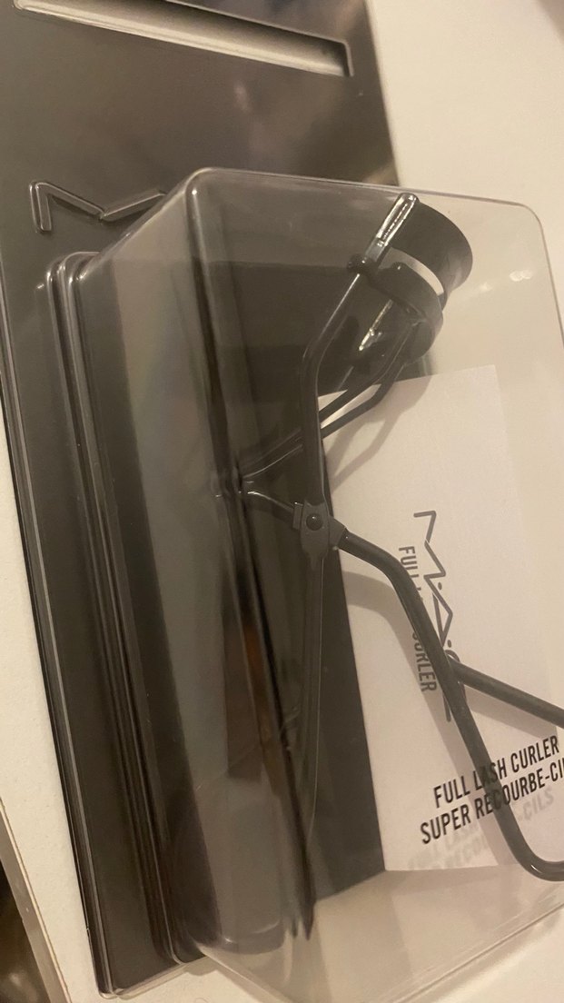 MAC Siyah Kirpik Kıvırıcı - Görsel 2