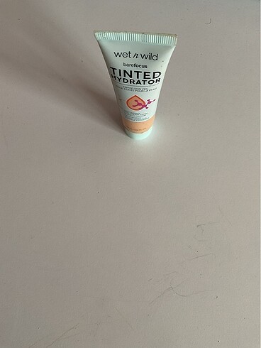 wetnwild tinted hydrator