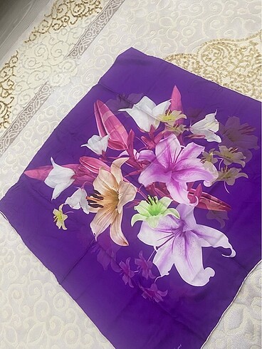 Silk Home eşarp