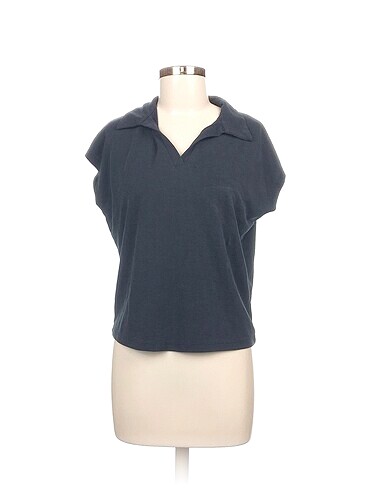 Oysho T-shirt %70 İndirimli.