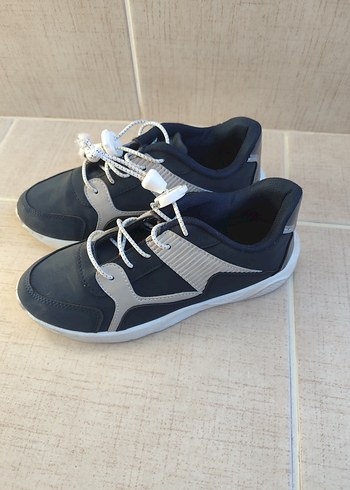 Elastik Bağcıklı Erkek Çocuk Spor Ayakkabısı - Görsel 2