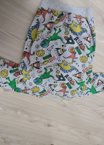 Çocuklar için Baskılı Gri Çok Renkli Takım 6yaş - Görsel 3