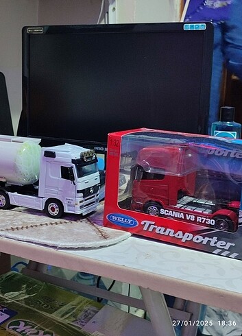 Maket tır