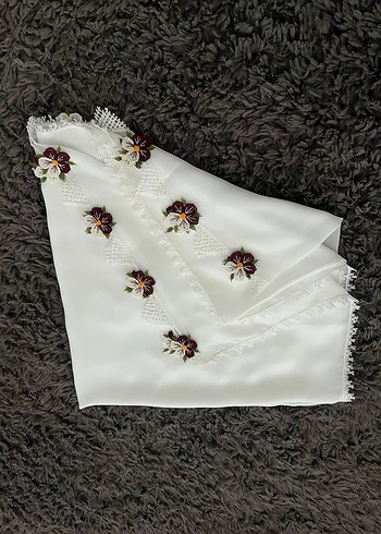 İğne oyası 16 gül İşlemeli Kadın namaz başörtüsü - Görsel 3