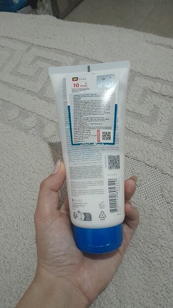 Bioderma Bioderma yüz ve vücut nemlendiricisi