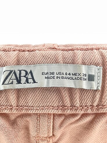 36 Beden çeşitli Renk Zara Mini Şort %70 İndirimli.