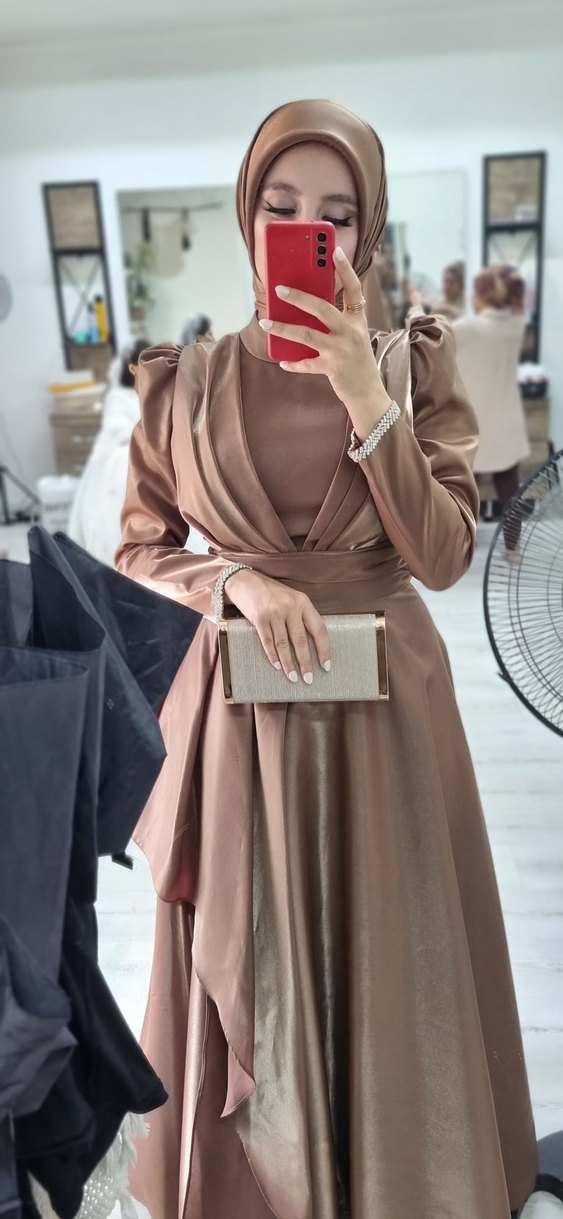 Bej Drapeli Uzun Kollu Tesettür Abiye - Görsel 2