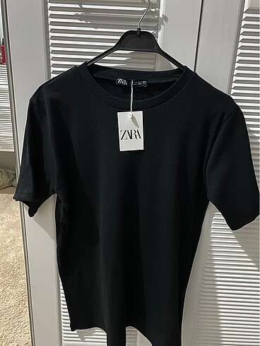 Zara Basic T-Shirt