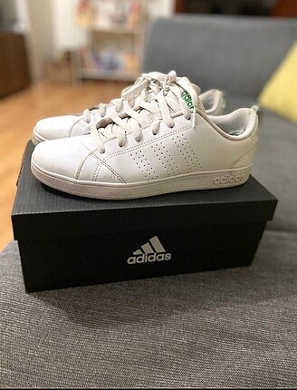 Adidas spor ayakkabı