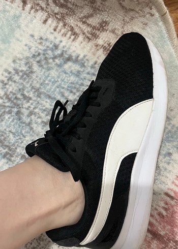 Puma Siyah Beyaz Sneaker