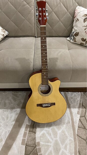 Akustik gitar