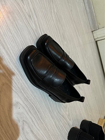 40 Beden siyah Renk Küt burunlu makosen