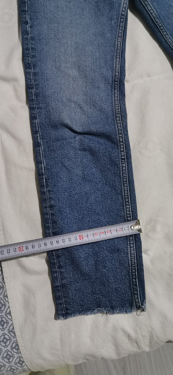 Zara Gri Tonlarda Kadın Denim Jean - Görsel 4