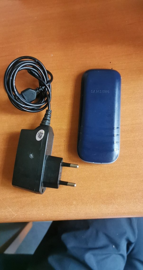 SAMSUNG Klasik Mavi Telefon E1205 - Görsel 2