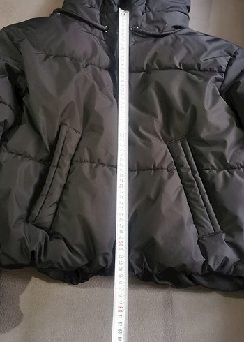 Stradivarius kısa şişme mont - Görsel 2