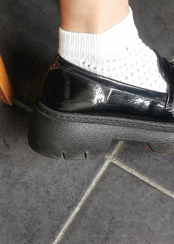 Siyah Parlak Platform Topuklu Kadın Oxford Ayakkabı. - Görsel 6