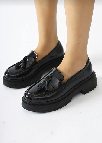 Siyah Parlak Platform Topuklu Kadın Oxford Ayakkabı. - Görsel 3