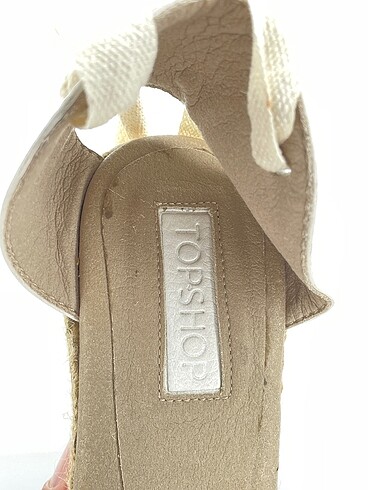37 Beden beyaz Renk Topshop Dolgu Topuk %70 İndirimli.