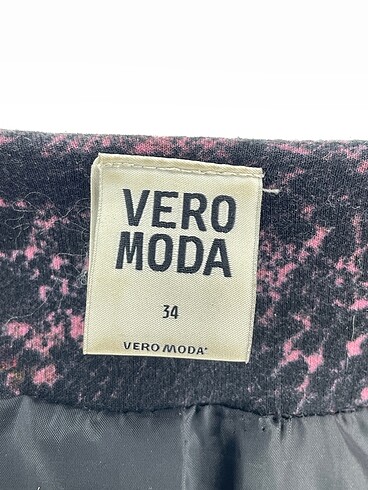 34 Beden çeşitli Renk Vero Moda Blazer %70 İndirimli.
