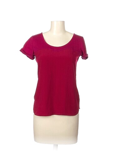 Diğer T-shirt %70 İndirimli.