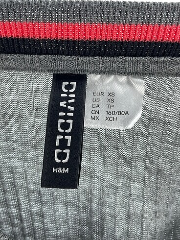 xs Beden gri Renk H&M T-shirt %70 İndirimli.
