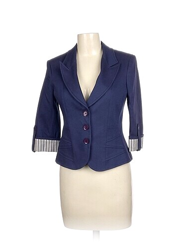Diğer Blazer %70 İndirimli.