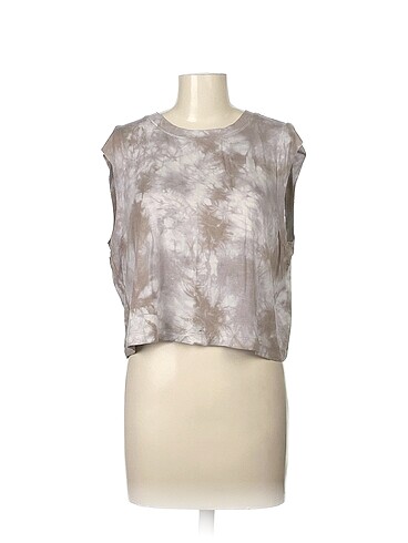 Diğer T-shirt %70 İndirimli.