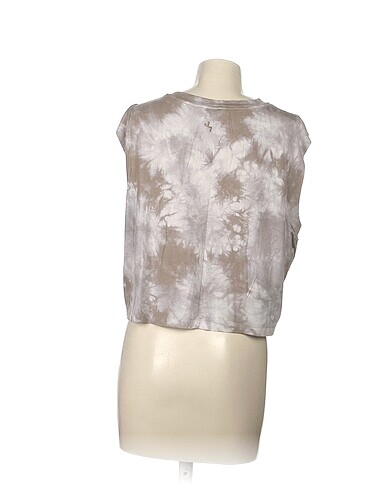 xl Beden Diğer T-shirt %70 İndirimli.