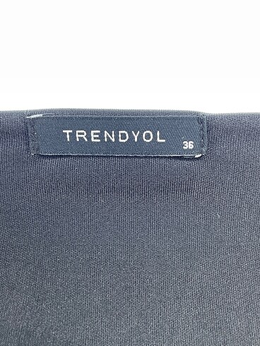 36 Beden siyah Renk Trendyol & Milla Kısa Elbise %70 İndirimli.