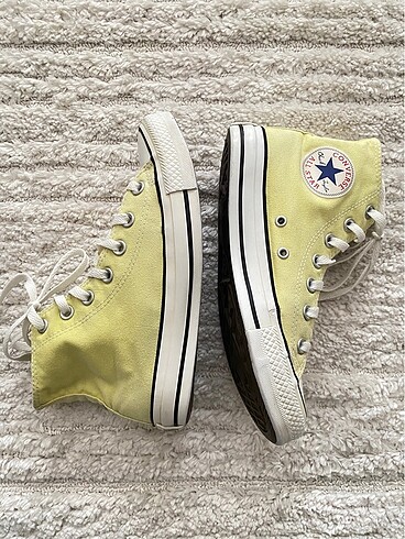 Uzun Boğazlı Kadın Converse