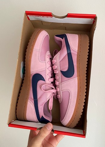 Nike Fields General Sneakers