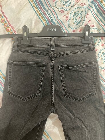 26 Beden gri Renk Taşlı pantolon