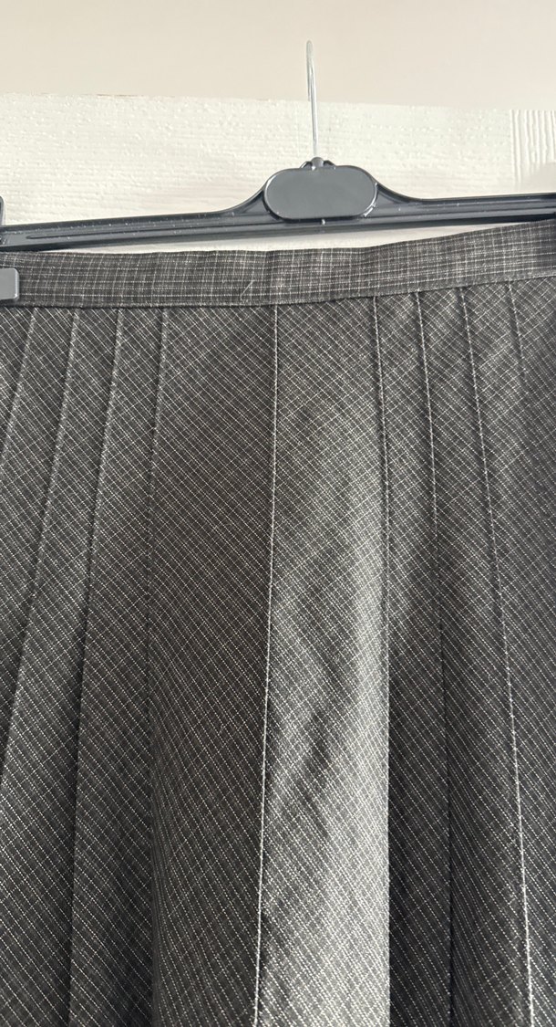 Gri Piliseli Midi diz altı etek Kadın Etek - Görsel 2