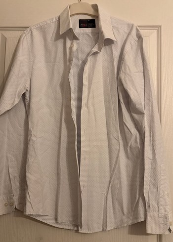 Madeleine Thompson m