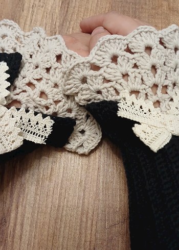Siyah Dantel Detaylı Örgü Kadın Eldiven - Görsel 6