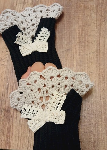 Siyah Dantel Detaylı Örgü Kadın Eldiven - Görsel 3