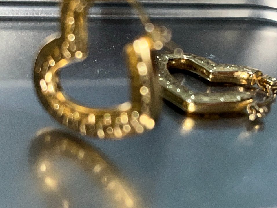 Altın Renkli Kalp Küpe - Görsel 3