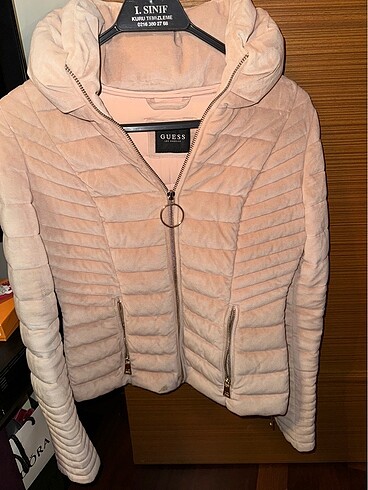 Guess Mont