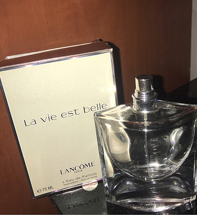 Lancome Parfum sisesi