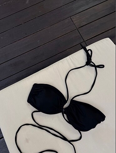 Siyah Straplez Bağlamalı Bikini Üstü