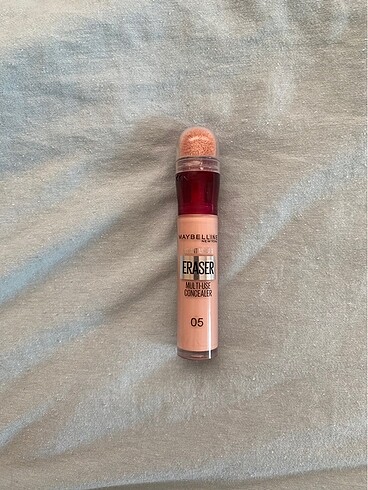  Beden Maybelline Eraser pembe ton 05